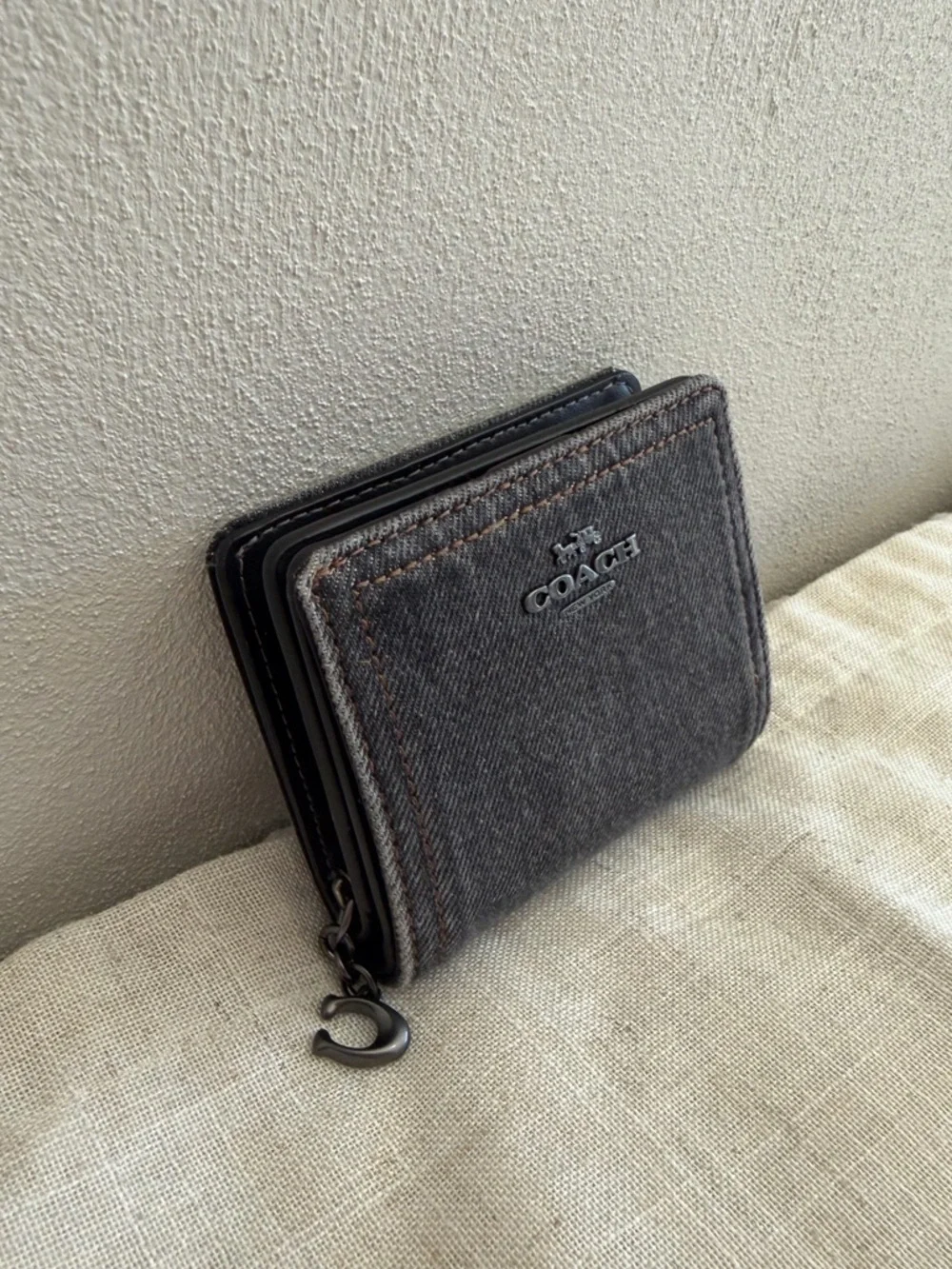 Coach Washed Dark Gray Denim Zip Wallet NWOT - Picture 4 of 12